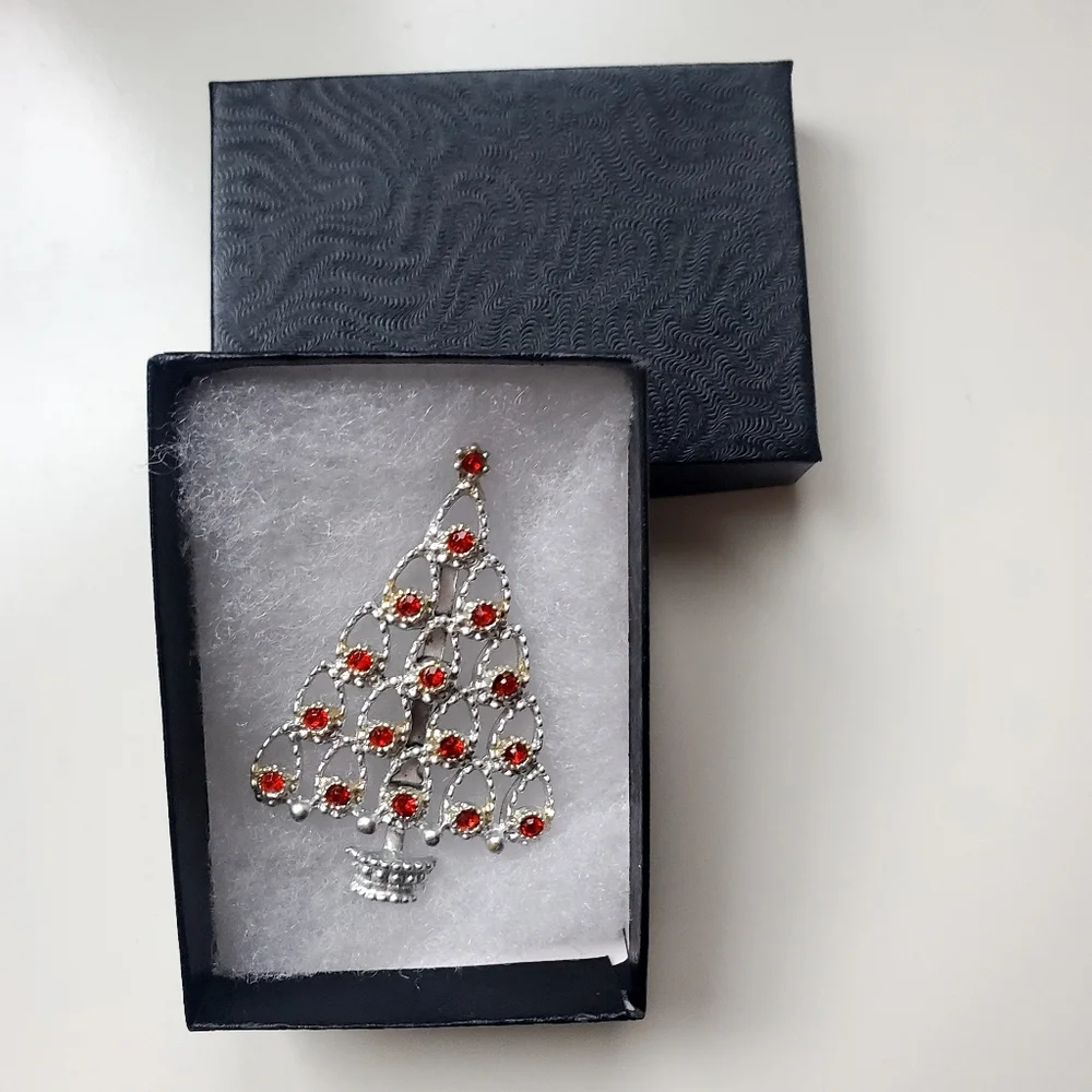 Silver Christmas Tree Pin Brooch With Red Crystals